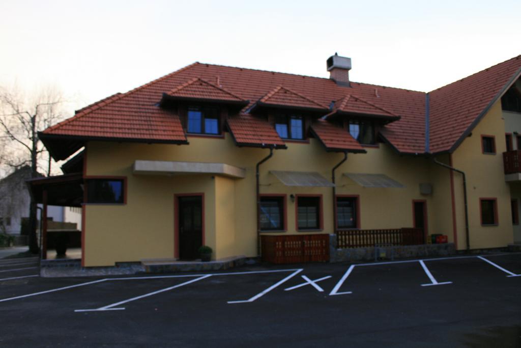 Guest House Klub Kovac Накло Экстерьер фото